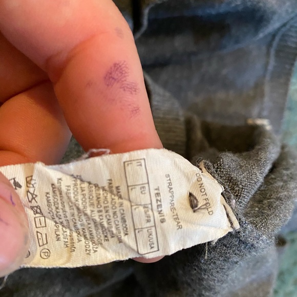 Cardigan - Picture 2 of 3